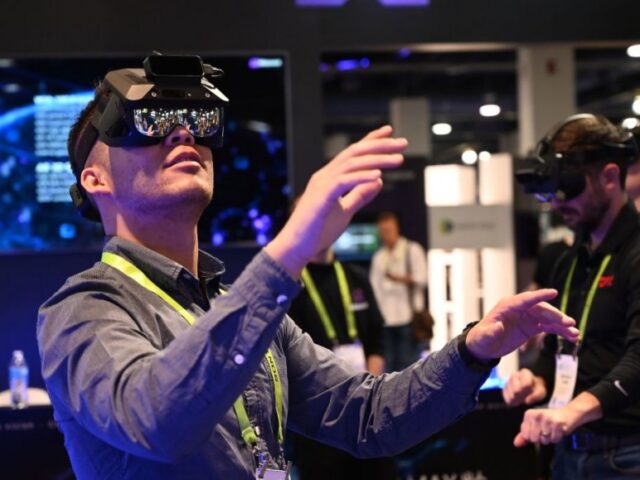 facebook-metaverse-is-coming-digital-world-to-be-created-using-vr-ar